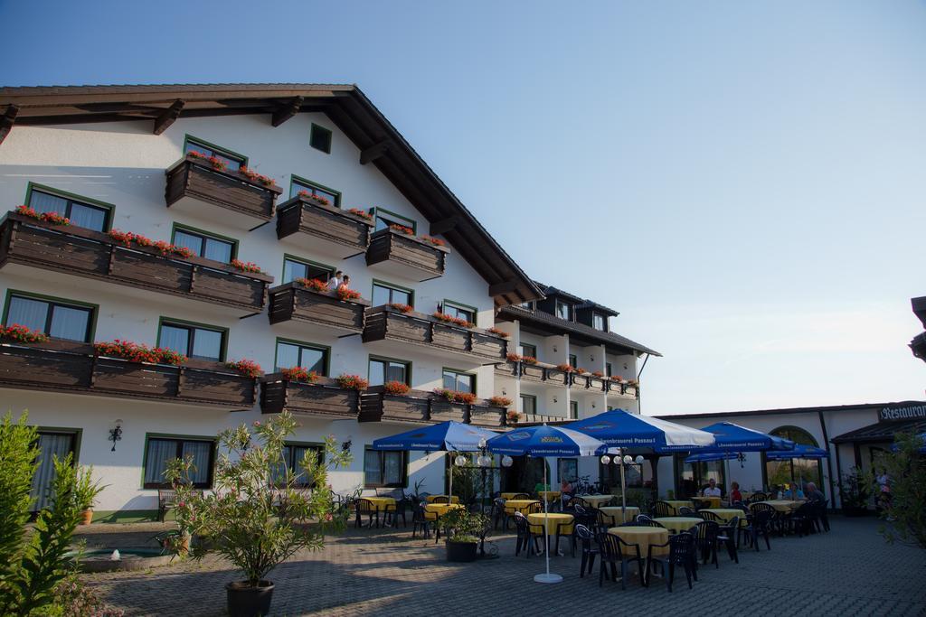 Urlaubshotel Binder Büchlberg Exterior foto